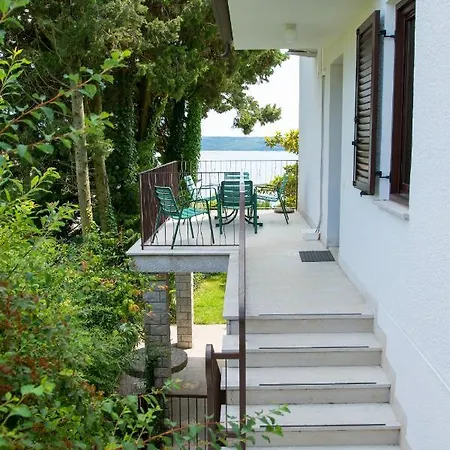 Beautiful With Picturesque View And Free Parking Portorož