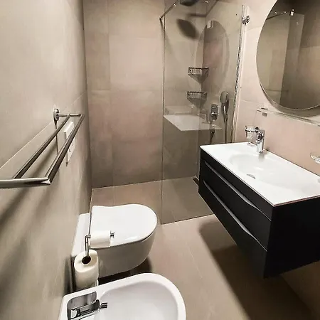 Apartment With Sea View, Terrace And Free Parking Portoroz