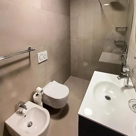 Apartment With Sea View, Terrace And Free Parking Portoroz