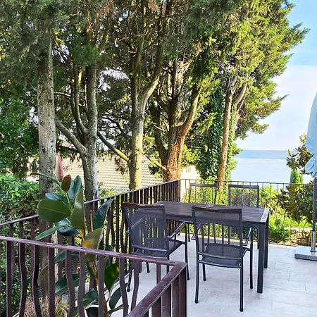 With Sea View, Terrace And Free Parking Apartment