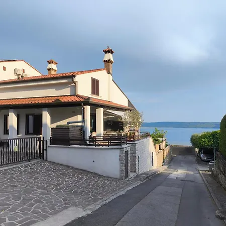 With Sea View, Terrace And Free Parking Portoroz