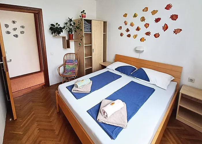 Beautiful With Picturesque View And Free Parking